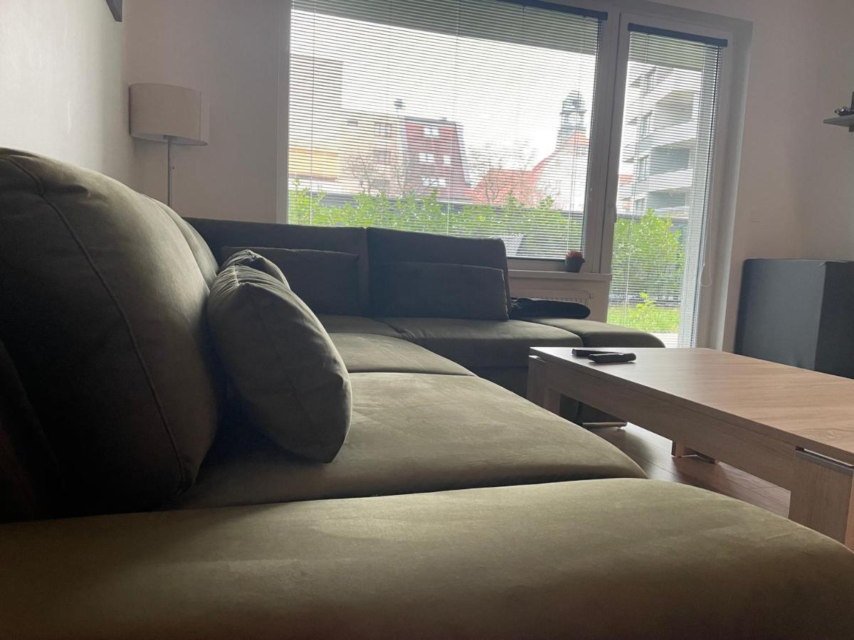 Garden Apartman Radnica - Private Parking Included 科希策 外观 照片