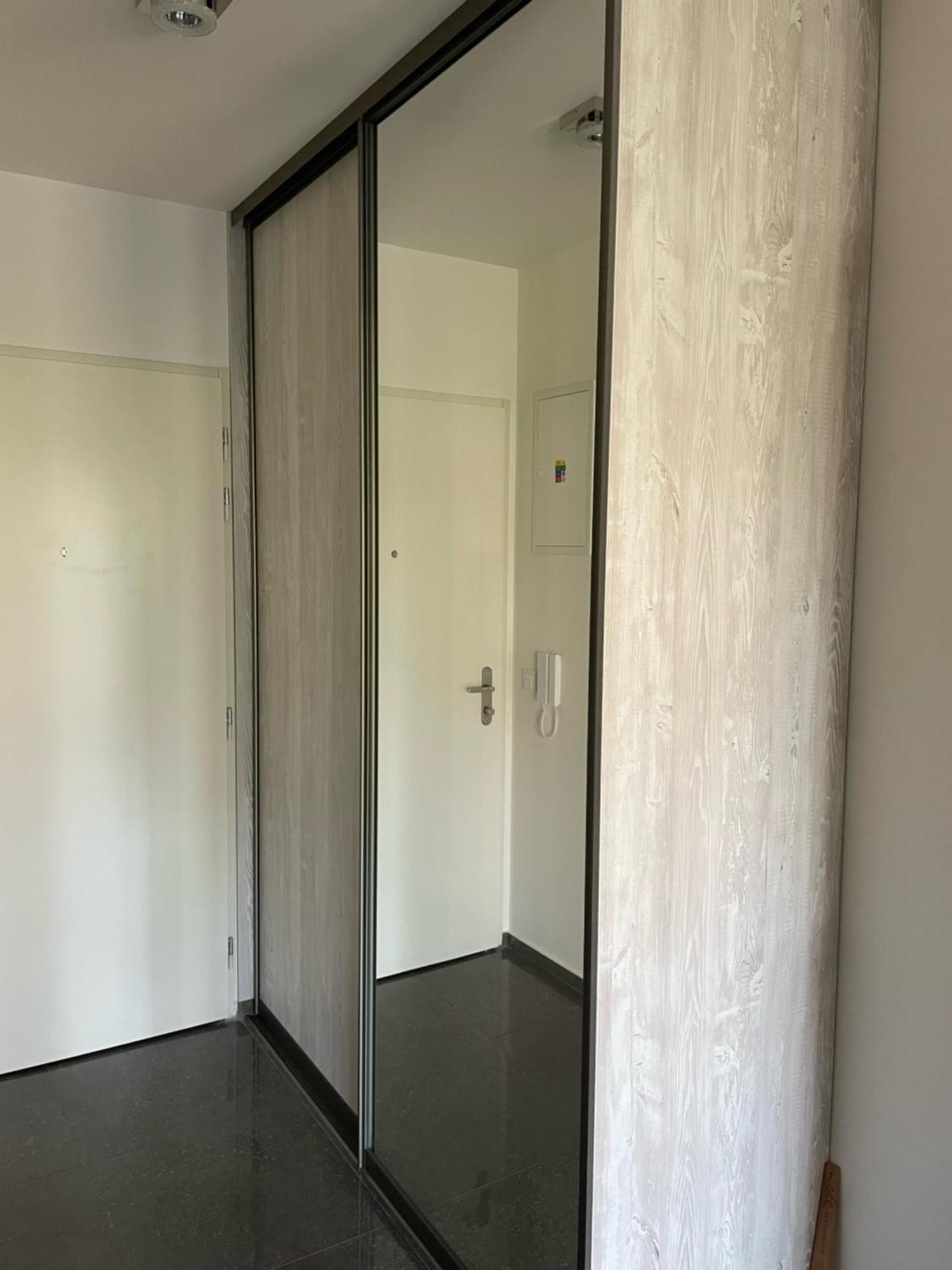 Garden Apartman Radnica - Private Parking Included 科希策 外观 照片